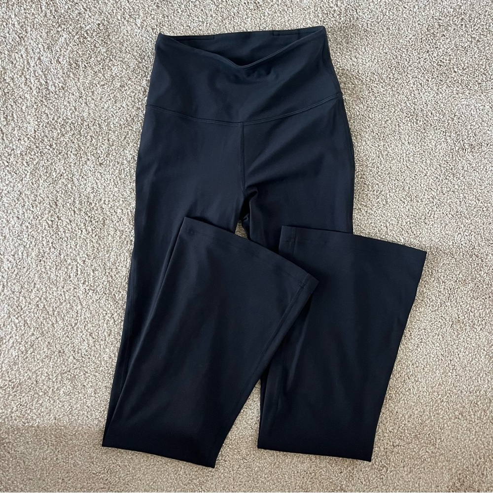 Lululemon Groove Nulu High Rise Flared Pant size 4